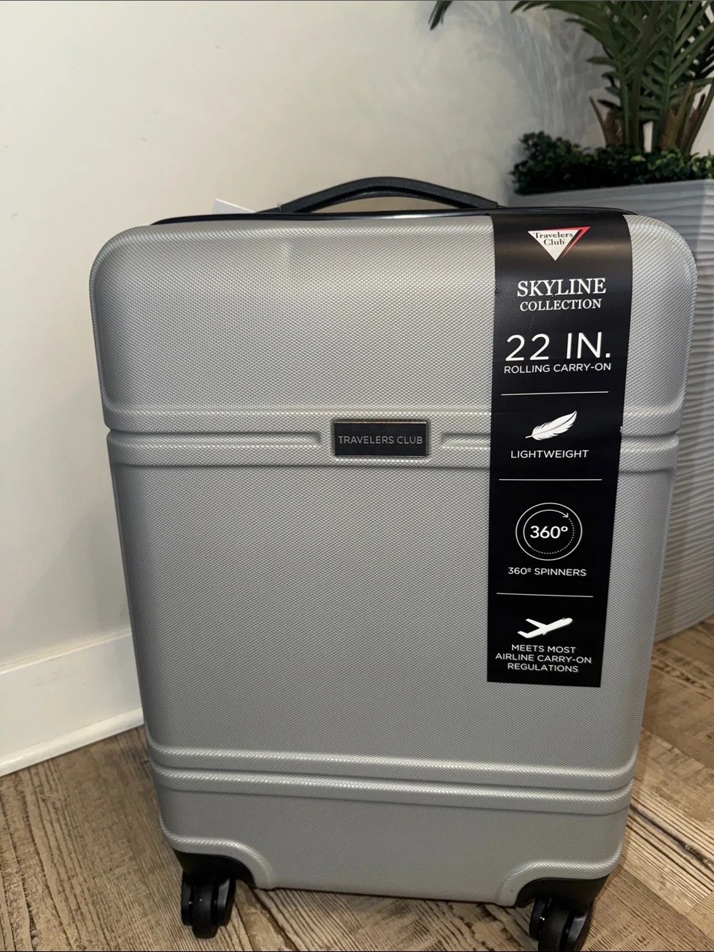 Traveler’s club Skyline 🔥🏖️Rolling Carry 4-Wheel System 20